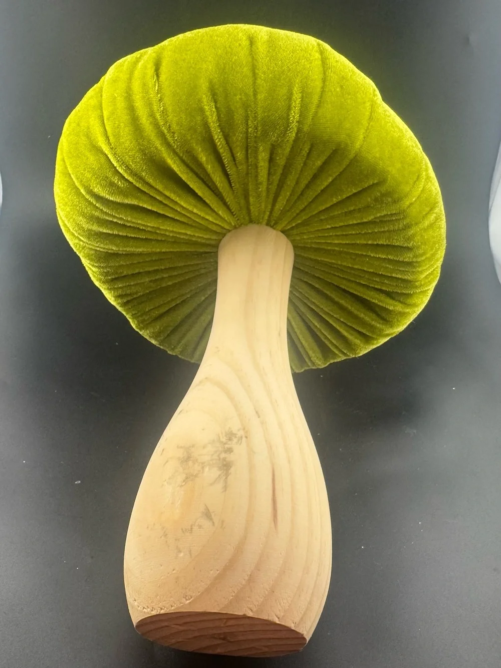 Set of 3 Mushrooms with velvet cushion caps